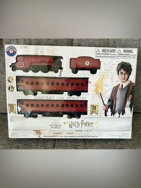 Harry Potter Hogwarts Express Red Battery Operated Lionel Train Set